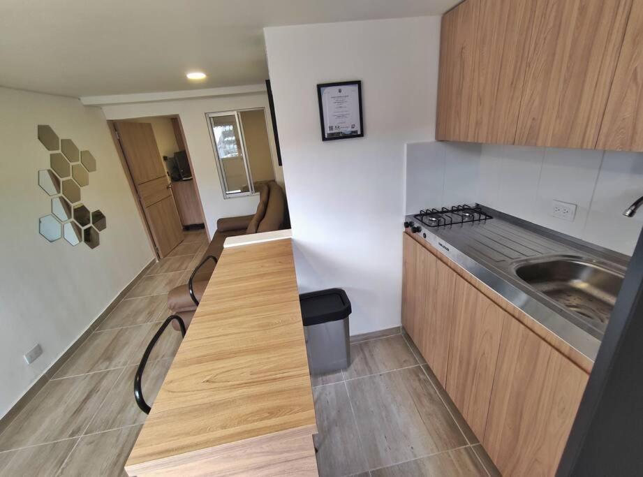 Aparta Estudio Nuevo A 2 Calles De Milan Apartment Manizales Bagian luar foto